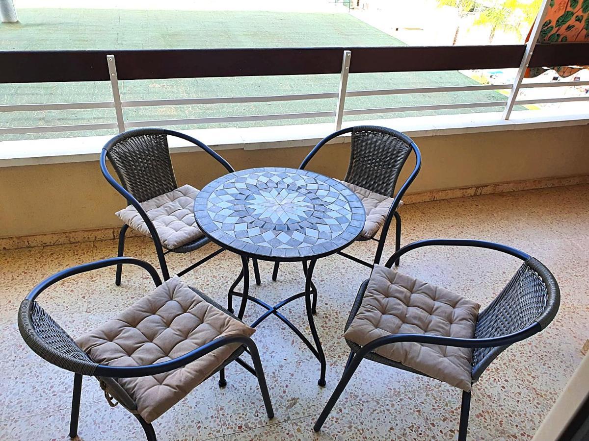 Beautiful 2 Bedroom In Parque Loix 3 Minutes Walk To The Beach Benidorm Bagian luar foto